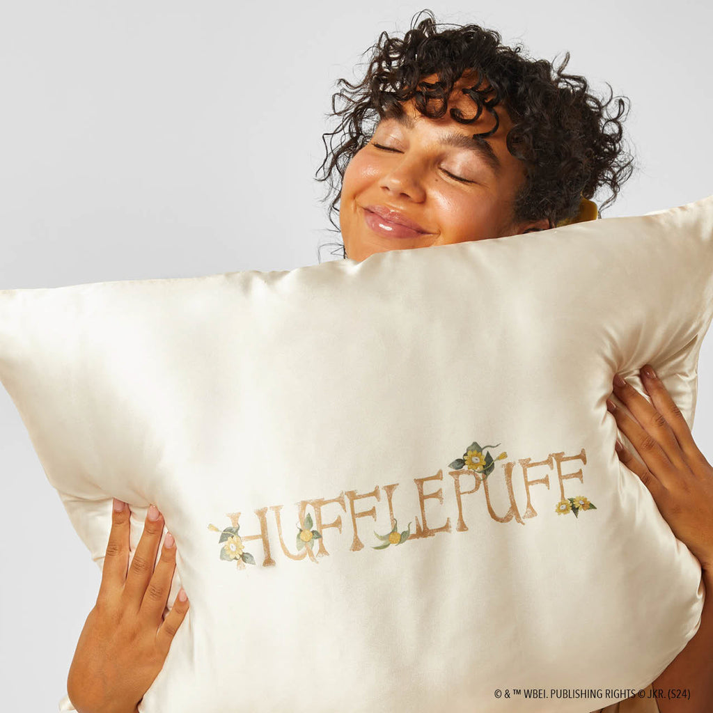 Kitsch x Harry Potter Satin Pillowcase in Hufflepuff 2 Pack